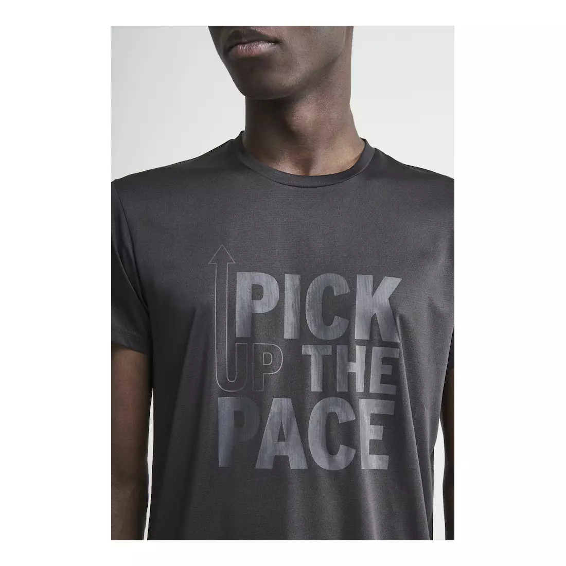 CRAFT EAZE MESH Men's T-shirt for sports / running black 1907018-999000