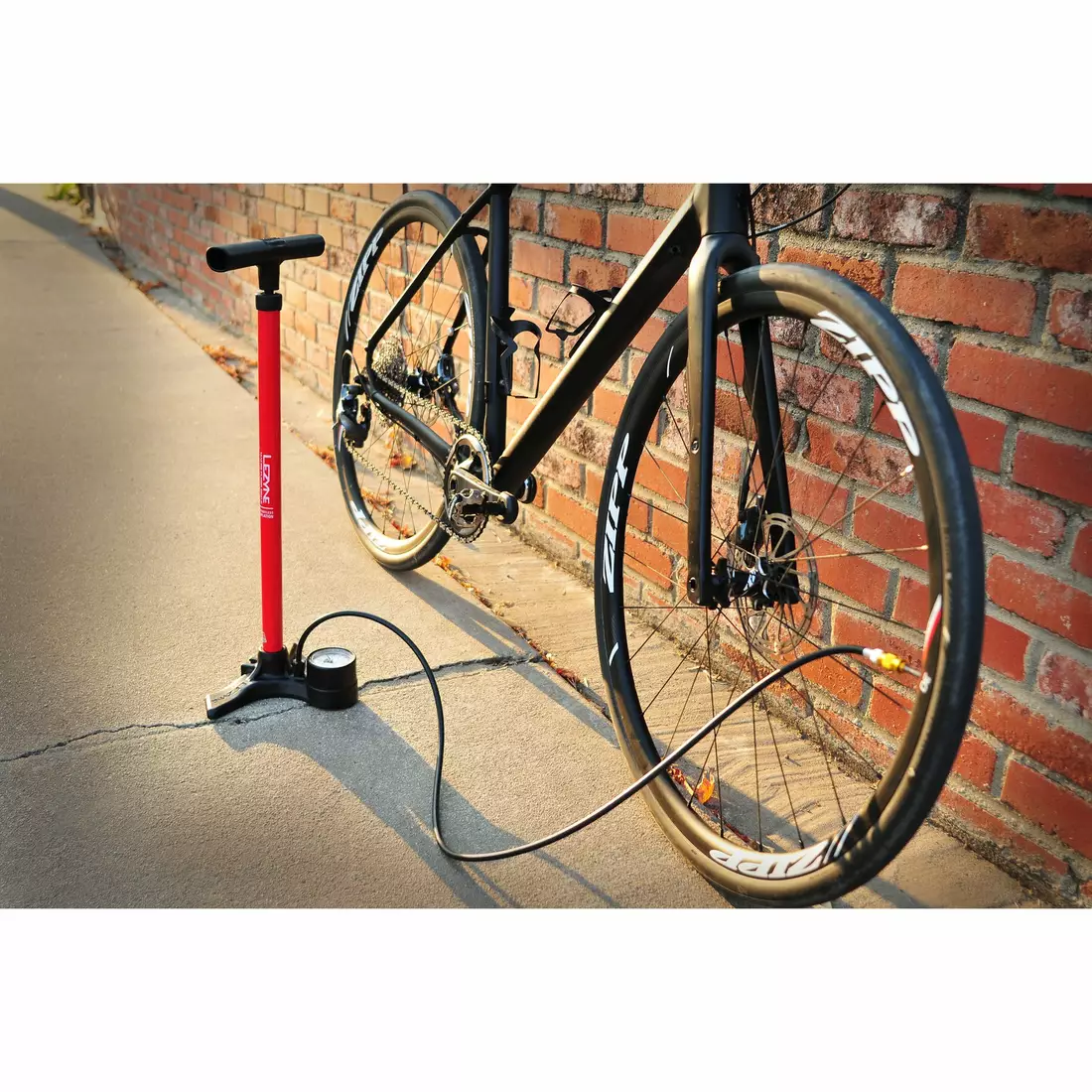 LEZYNE bicycle floor pump macro floor drive abs-1 chuck 220psi black gloss LZN-1-FP-MAFL-V104