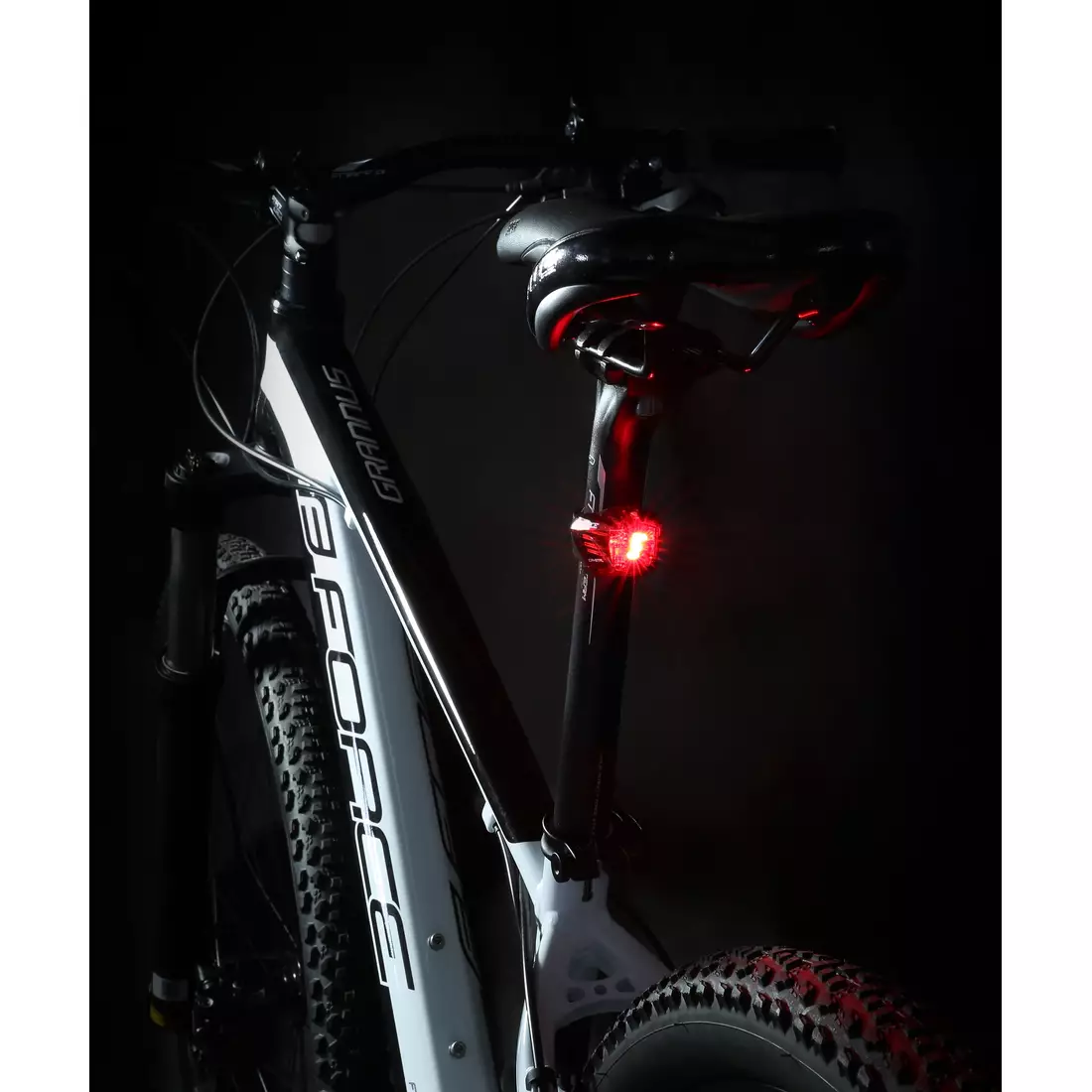 FORCE rear bicycle light crystal 3-LEDs USB 45381