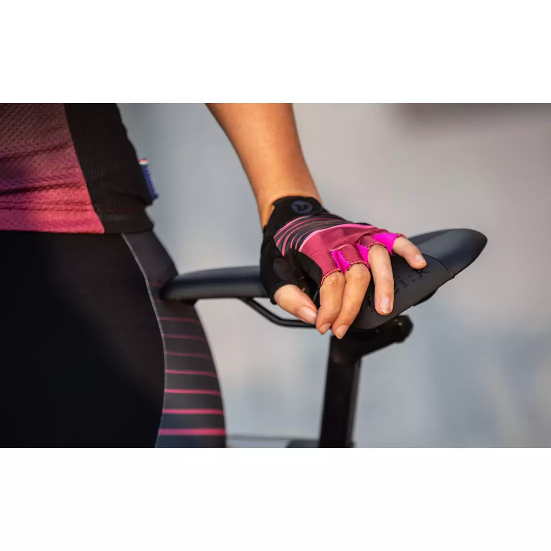 ROGELLI Impress women's cycling gloves 010.602