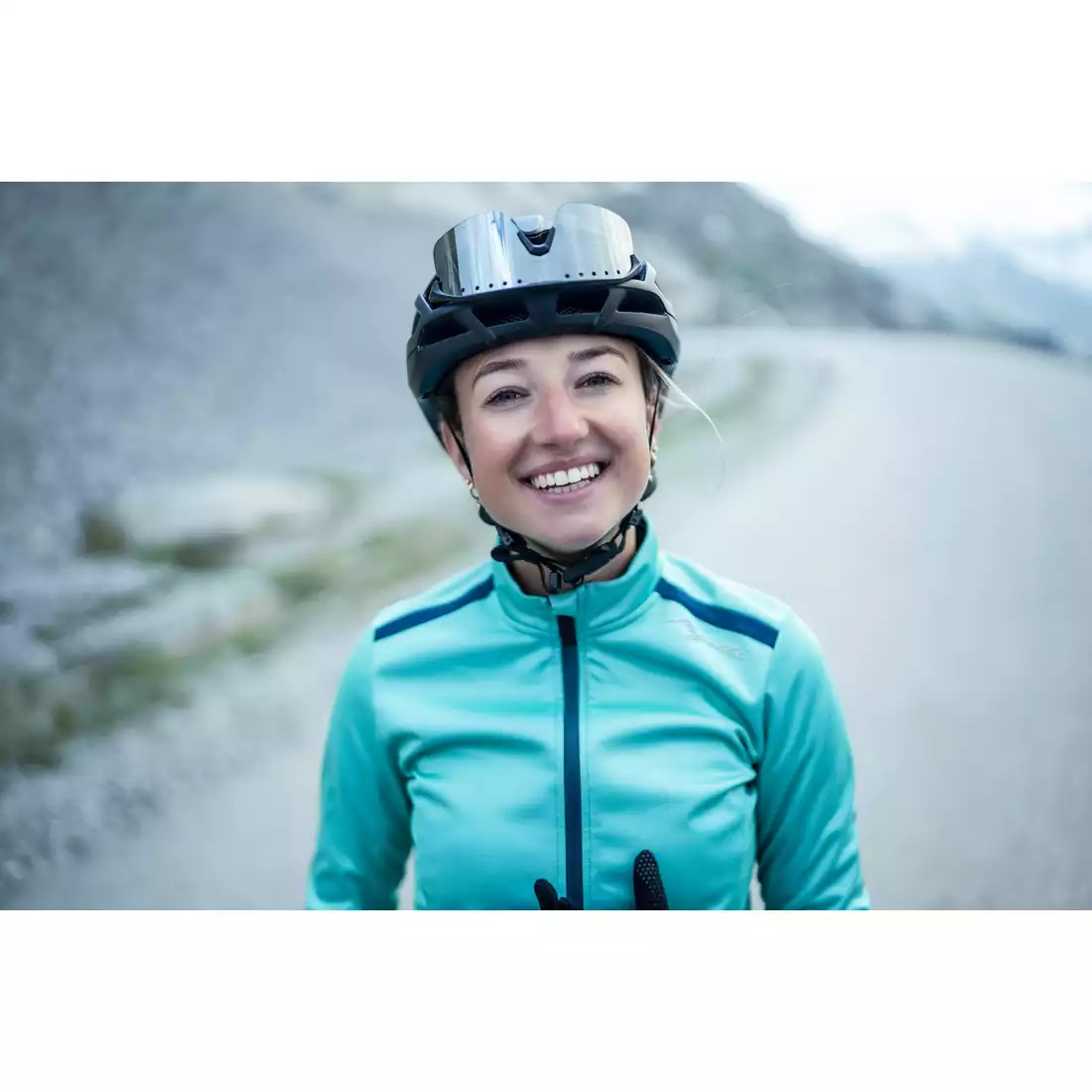 ROGELLI PESARA women's winter cycling jacket, turquoise