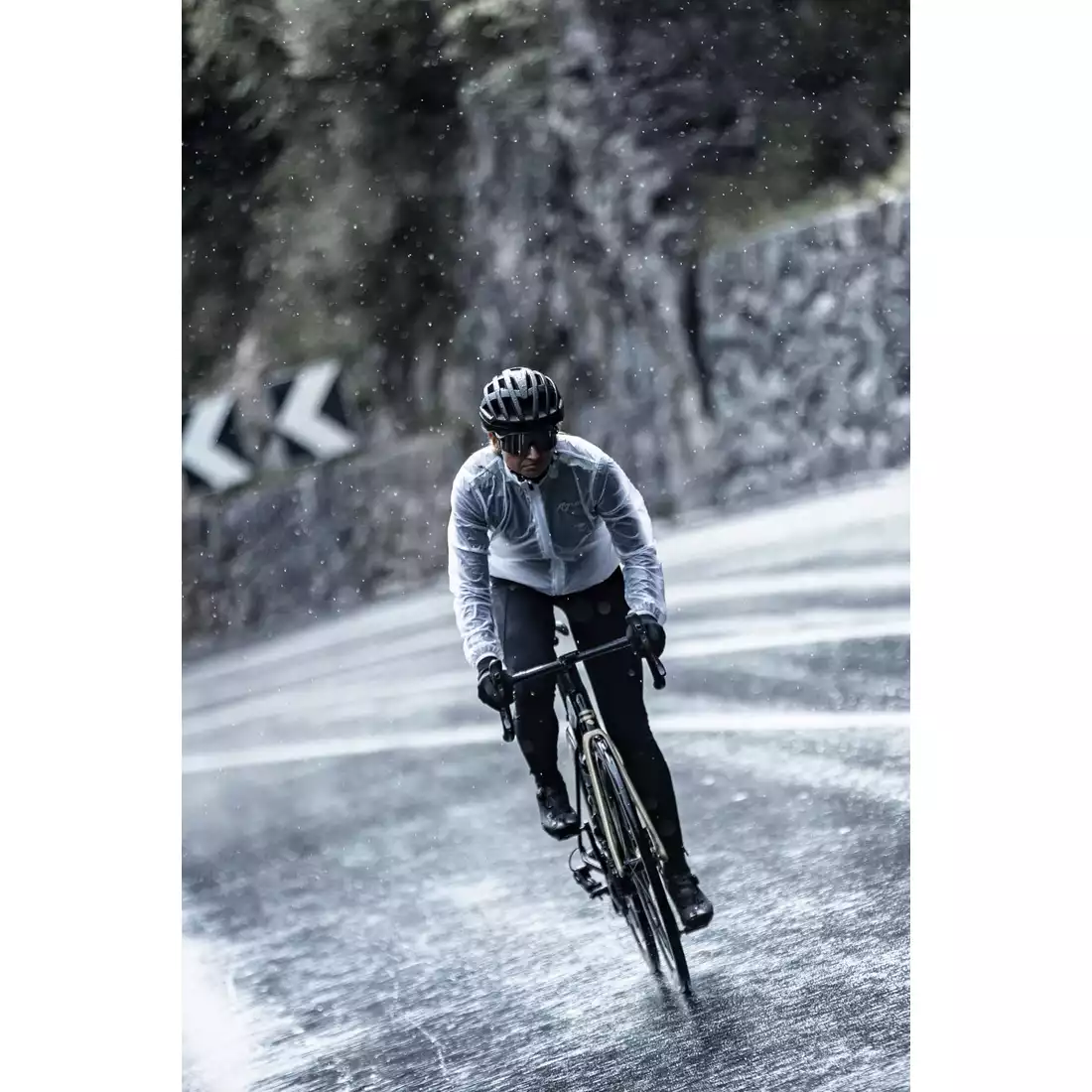 Best Cycling Rain Jackets: Stay dry on every road, gravel, mountain bike &  commuter ride - Bikerumor