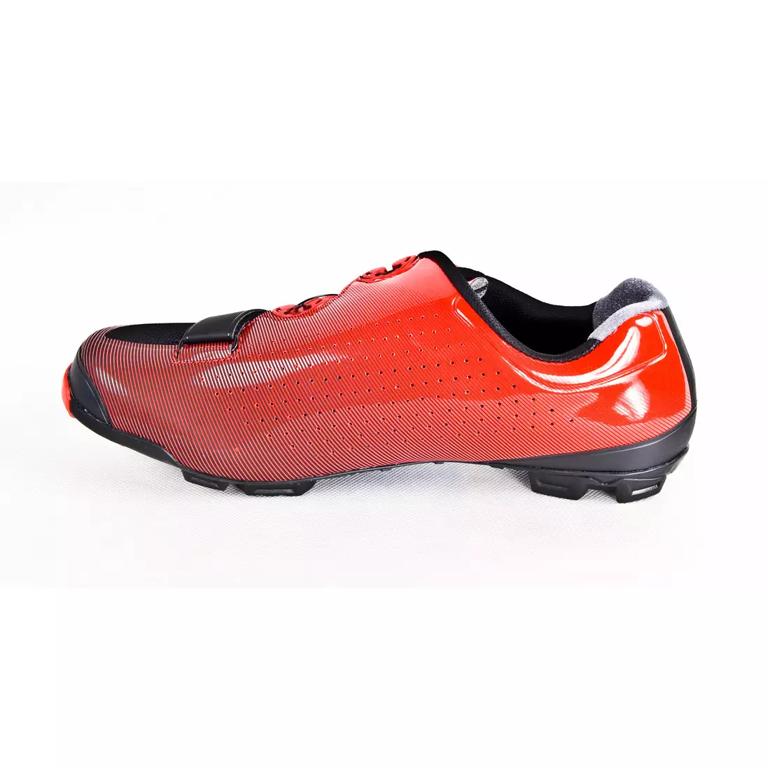 SHIMANO SH-XC700 cycling shoes, red