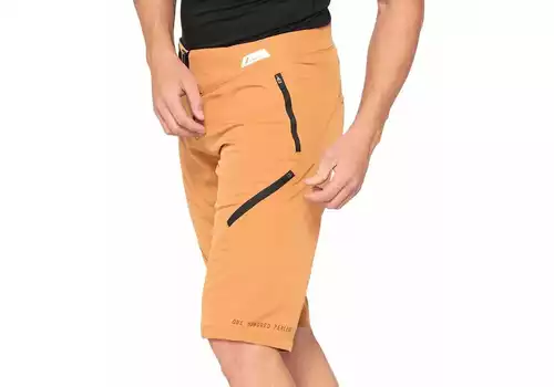 Cycling shorts or loose cycling shorts - which one to choose?