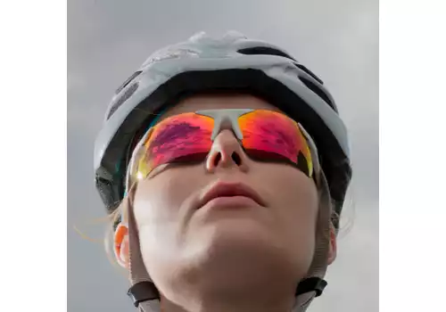 Photochromic cycling/sports glasses vs interchangeable lenses which one is better?